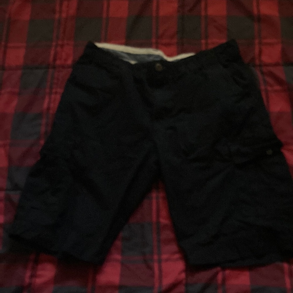 Men’s Foot Locker black cargo shorts waist size 36.